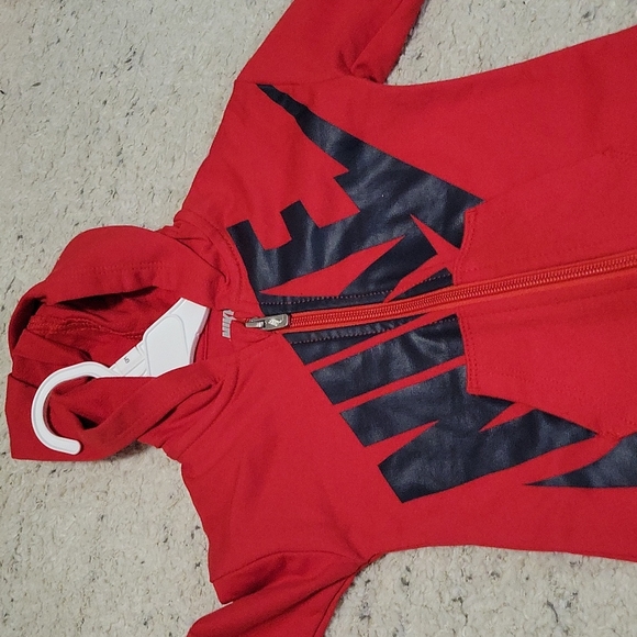 Cute 1 piece with hoodie - Picture 2 of 3